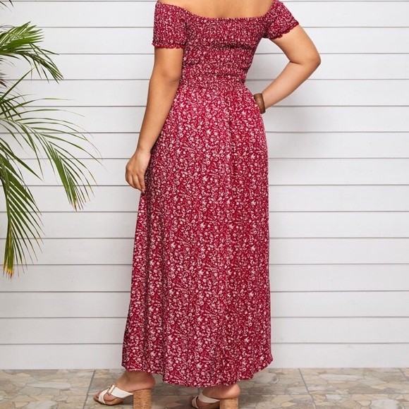 Plus Off Shoulder Shirred Split Ditsy Floral Dress - Picture 2 of 7